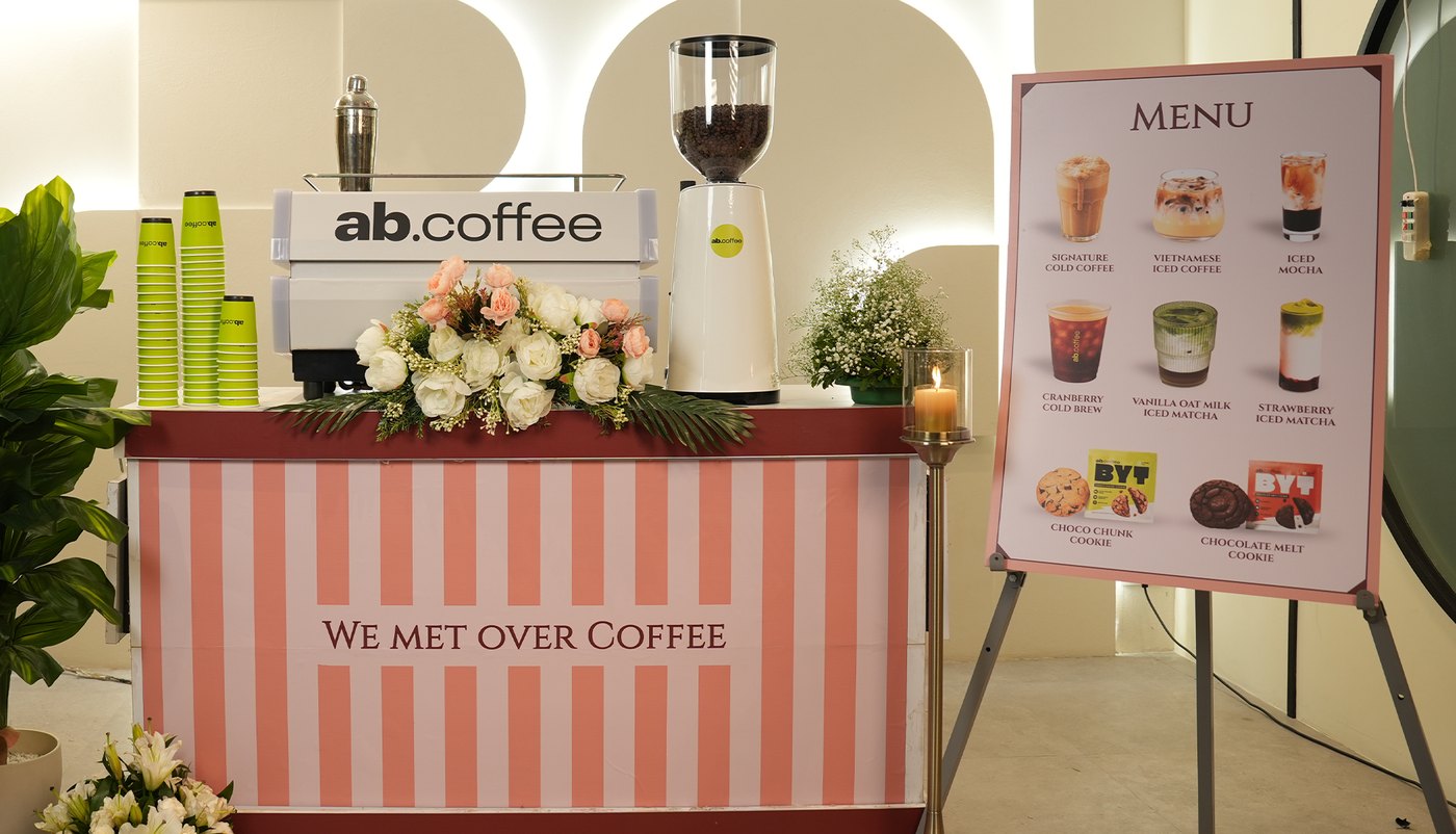 abcoffee live coffee counter styled for a wedding
